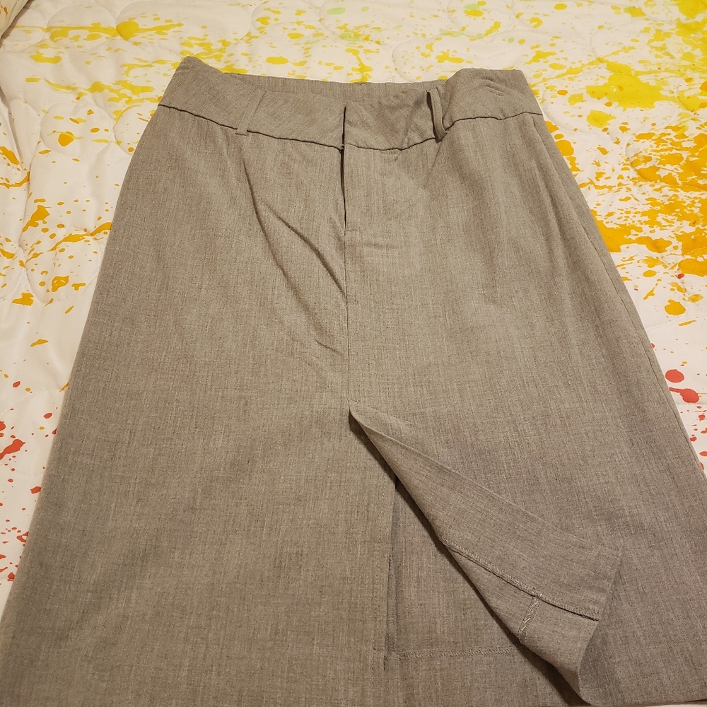 Old Navy Stretch Gray pencil skirt. Snap enclosure, zipper, and slit in front